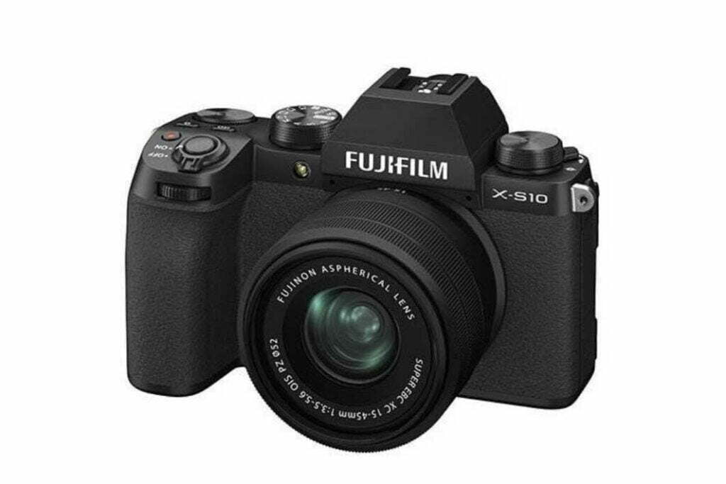 FUJIFILM X-S10