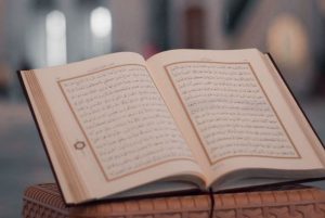 jelaskan pengertian iman kepada kitab allah subhanahu wa ta'ala